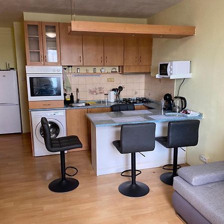 Apartmany 2Kk U Fakultni Nemocnice Volne Parkovani Hradec Králové Exteriör bild